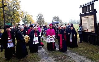 Biskup Górzyński przeszedł przez Wrota Warmii